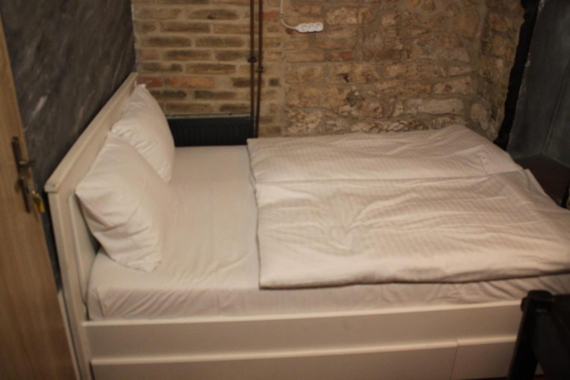 פראג Alba Hostel מראה חיצוני תמונה
