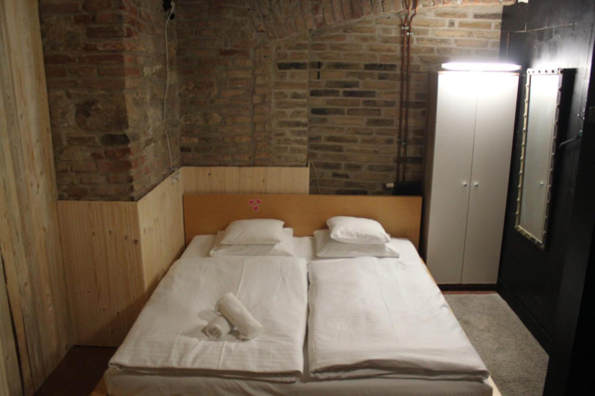 פראג Alba Hostel מראה חיצוני תמונה