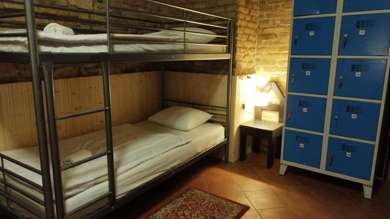 פראג Alba Hostel מראה חיצוני תמונה