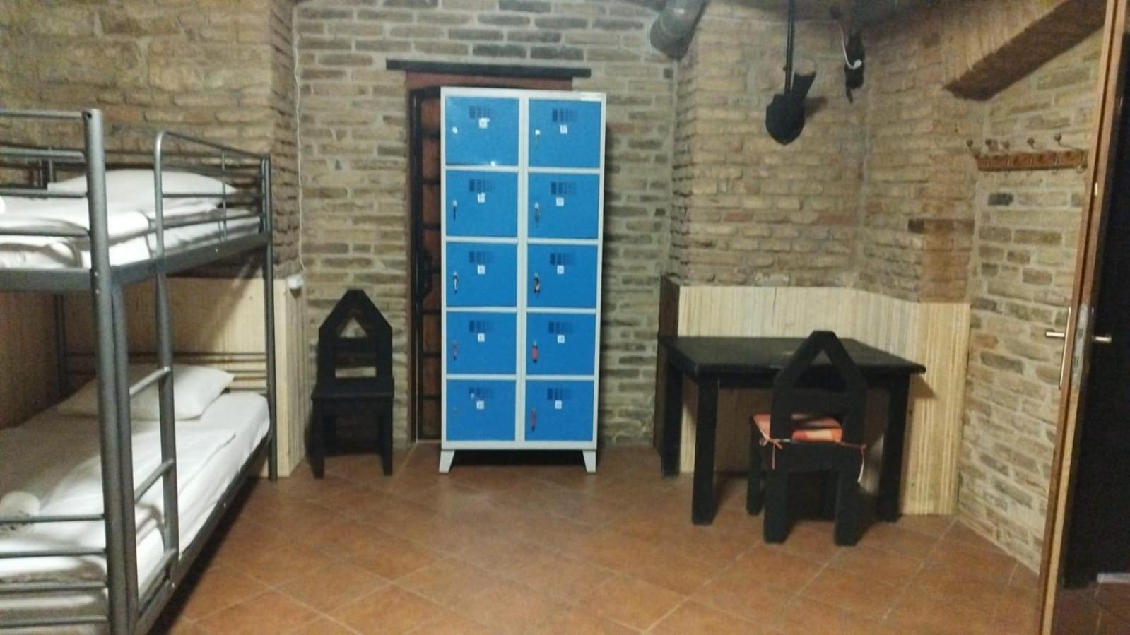 פראג Alba Hostel מראה חיצוני תמונה