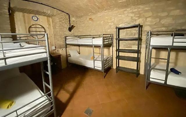 פראג Alba Hostel מראה חיצוני תמונה