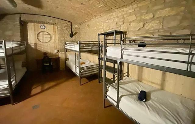 פראג Alba Hostel מראה חיצוני תמונה